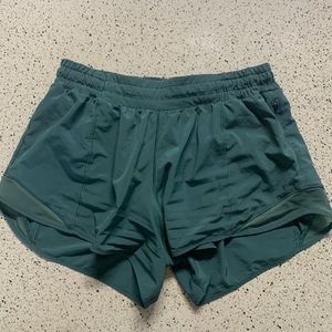 Green Hotty Hot 4” lululemon shorts